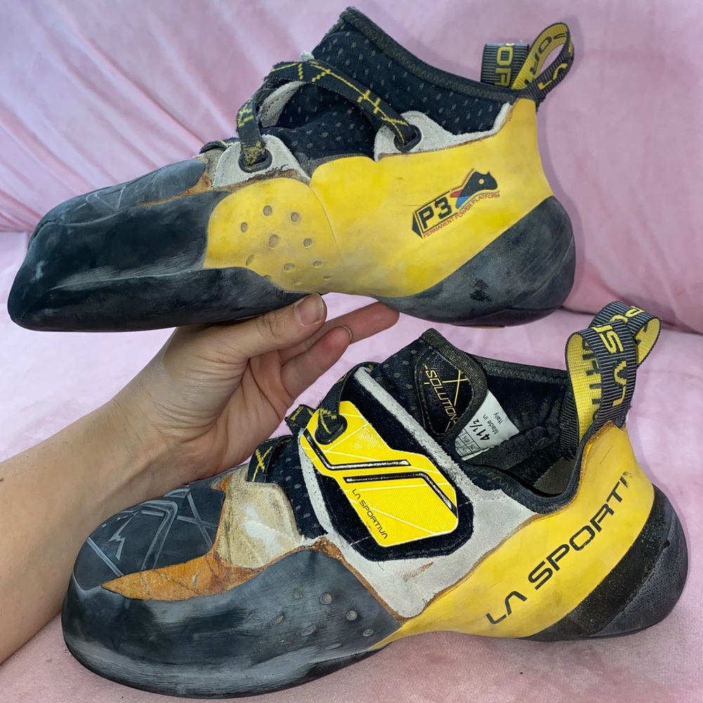 La Sportiva Solution Climbing Shoes Men’s 41.5 or 8.5 ( Women’s 9.5 ) Downturn